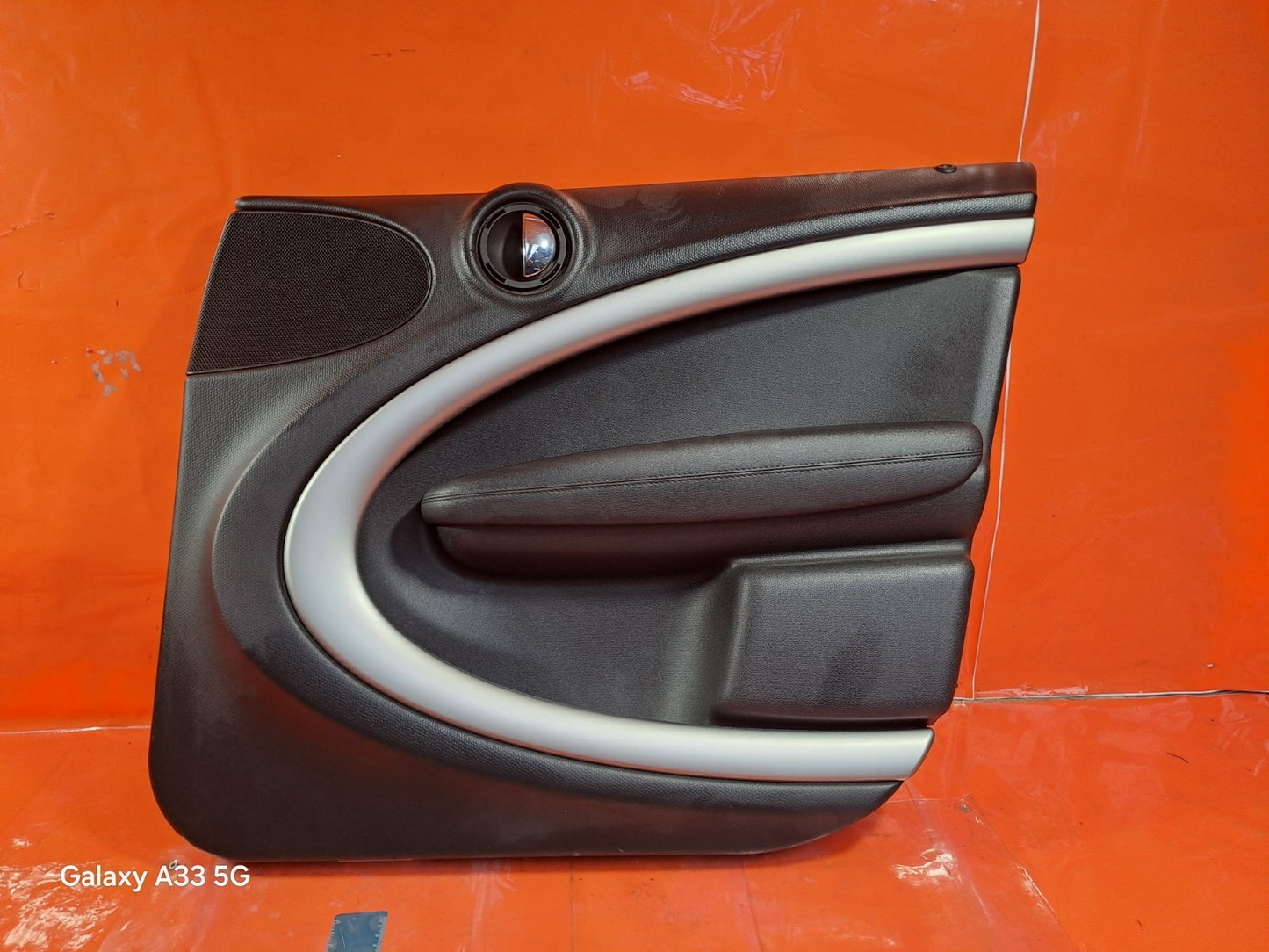 ✅2013 MINI COUNTRYMAN ONE D MK3 DOOR CARD FRONT RIGHT 9810022 + WARRANTY A304 - Image 2