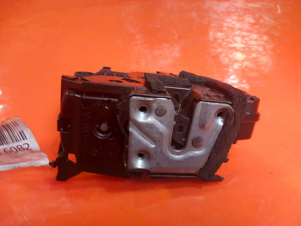 Renault Trafic MK3 1.6 Diesel 2015 Front Right Door Lock 805021444R A250 - Image 8