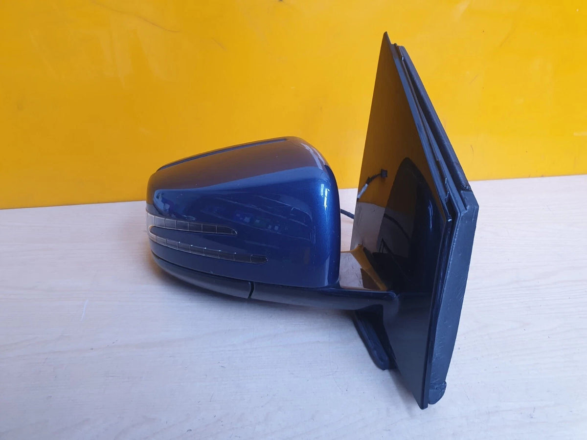 Mercedes B180 W246 2014 Front Right DRIVER SIDE Wing Mirror Blue 7 PIN - Image 2