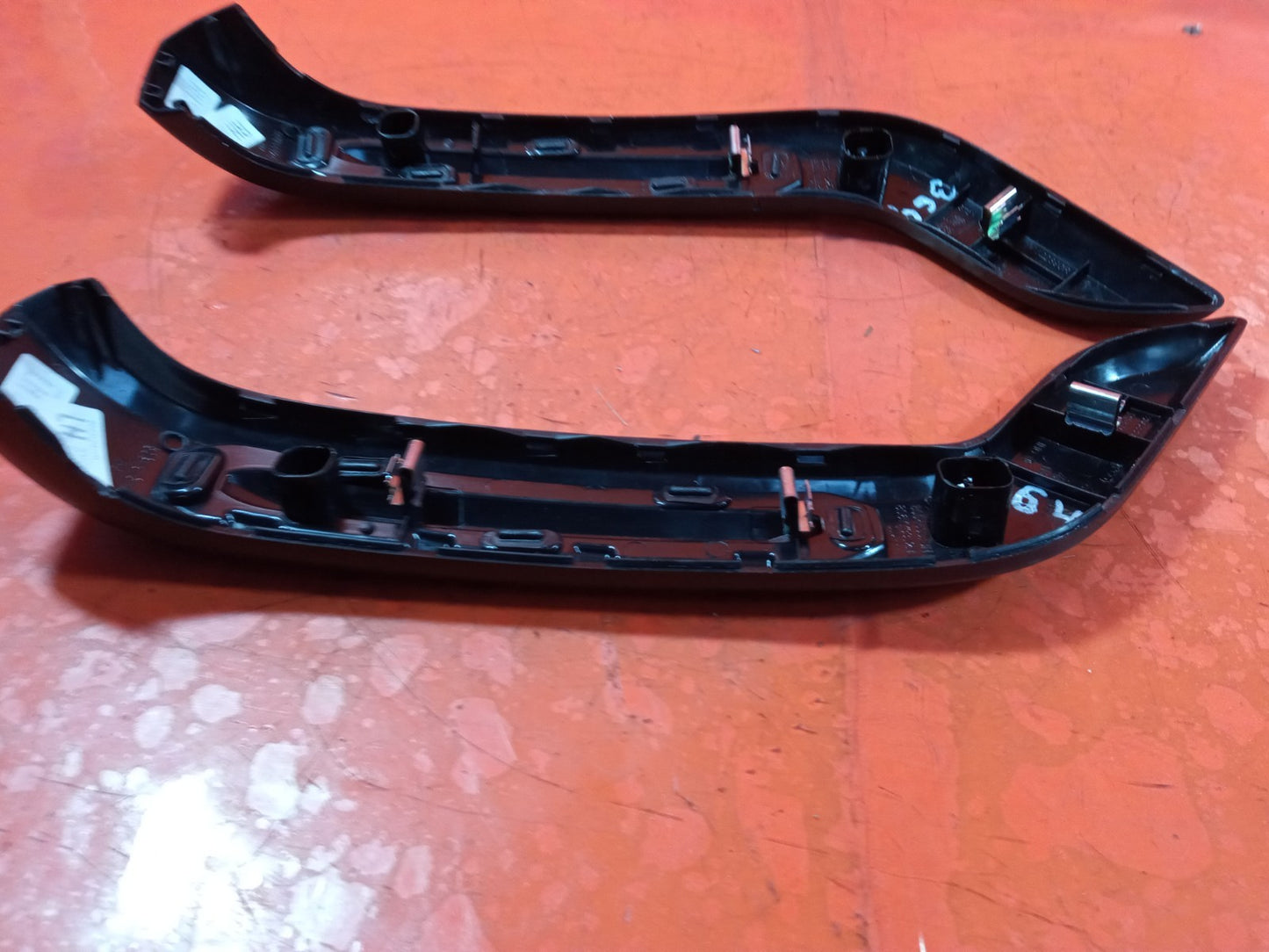 ✅Dacia Duster Journey 1.3 Petrol 2024 Front Door Trims 809451347R 809459973R - Image 5