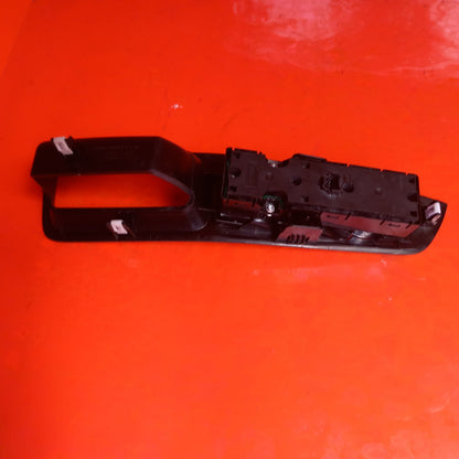 2019 Ford Galaxy MK3 Zetec Front Right Window Switch DG9T-14540-DCW A345 - Image 10