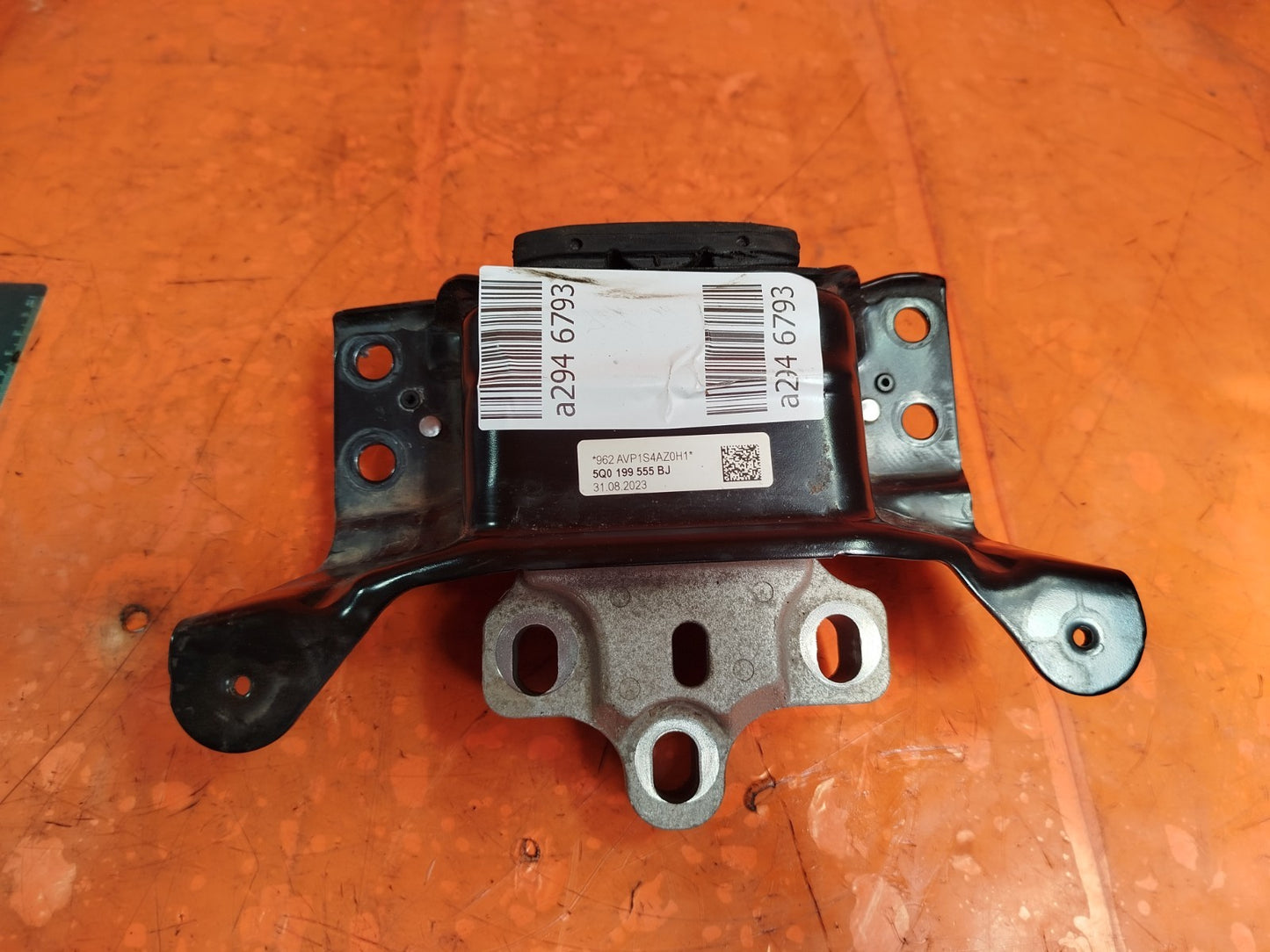 ✅2023 VW GOLF GTE MK8 LEFT SIDE ENGINE MOUNT BRACKET 5Q0199555BJ + WARRANTY A294 - Image 1