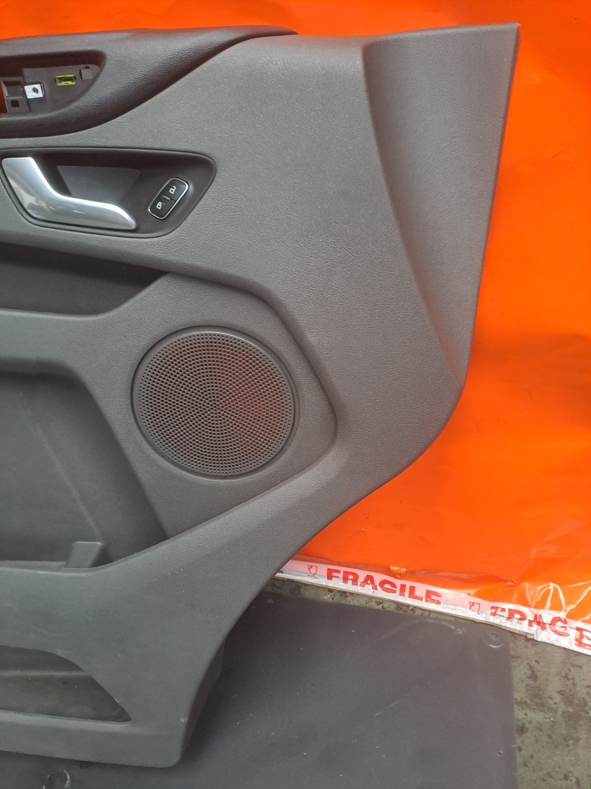 2021 Ford Transit Custom Front Left Door Card Warranty A394 - Image 4
