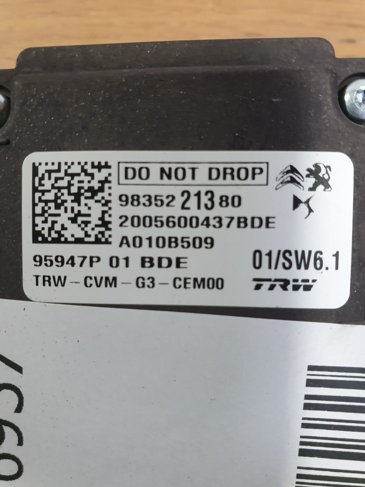ebay-src:https://i.ebayimg.com/00/s/mtywmfgxmjaw/z/jnoaaoswfn9m1mtm/$_57.jpg