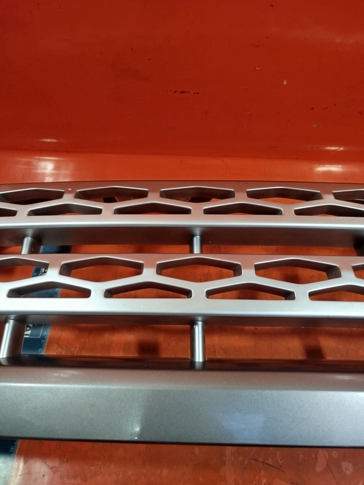 ✅2010 LAND ROVER DISCOVERY 4 L319 FRONT BUMPER GRILLE AH22-8138-BC + WARRANTY - Image 8