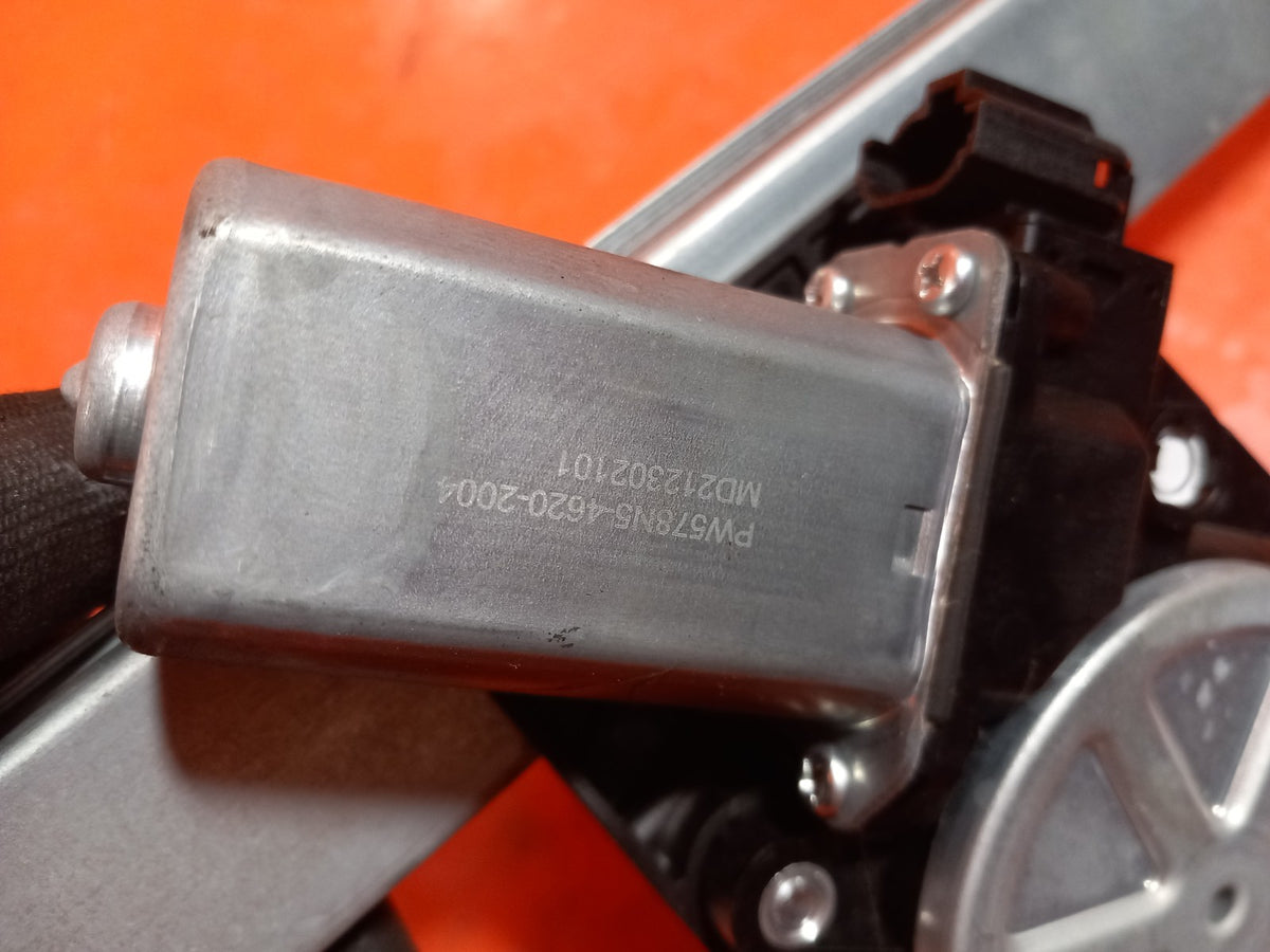 ebay-src:https://i.ebayimg.com/00/s/mtiwmfgxnjaw/z/2-maaesw-unq4zsb/$_57.jpg