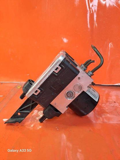 ✅Mercedes E300 Bluetec W212 2013 2.1 Diesel ABS PUMP CONTROL MODULE A0009019800 - Image 10