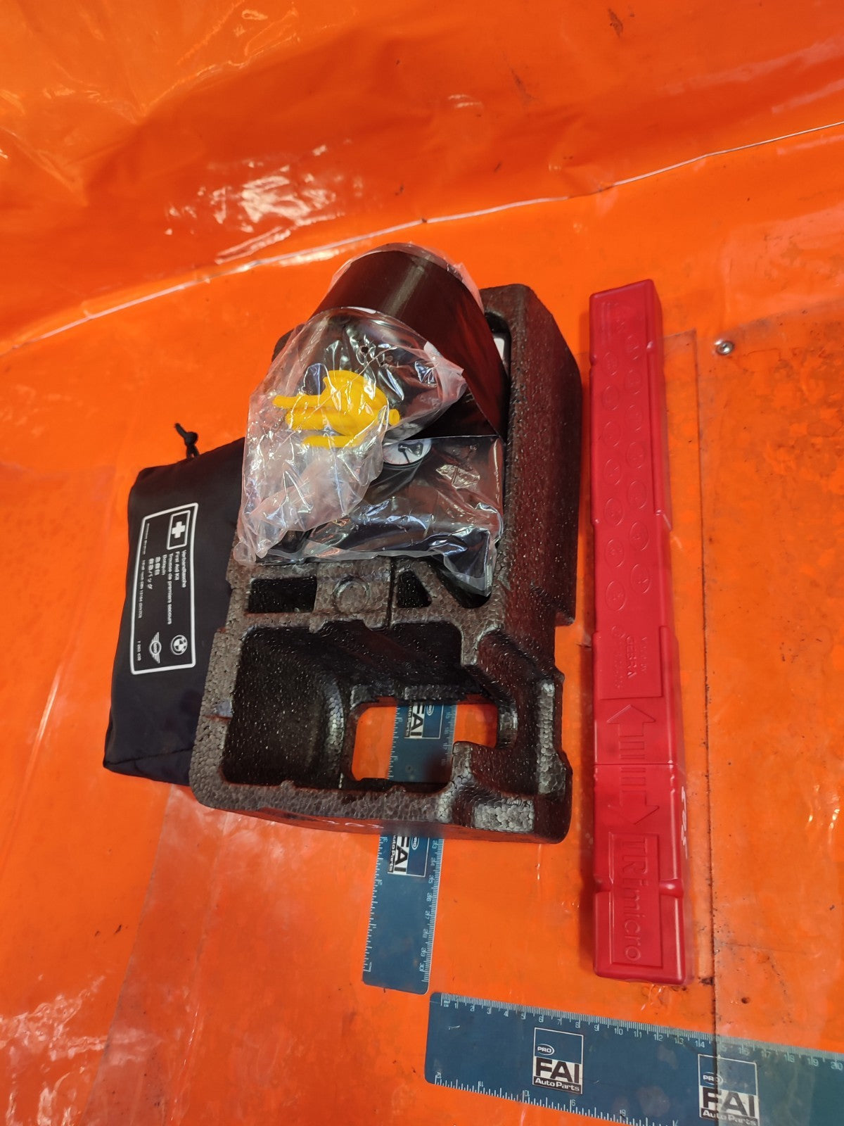 ✅BMW X1 F48 2.0 PETROL 2018 AID KIT & TYRE REPAIR KIT Warranty A303 - Image 5