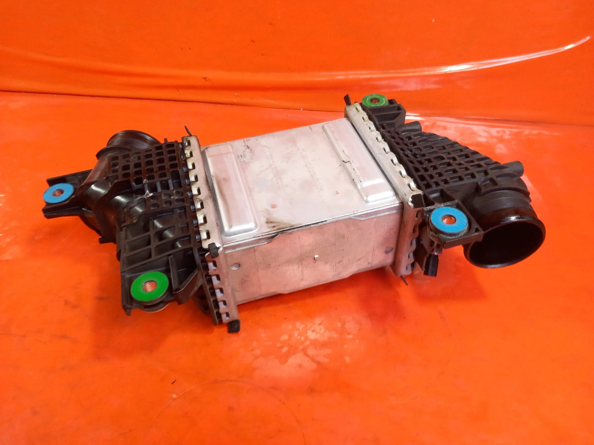 2023 VW Transporter ST-Line Intercooler 04L145749P Warranty A416 - Image 10