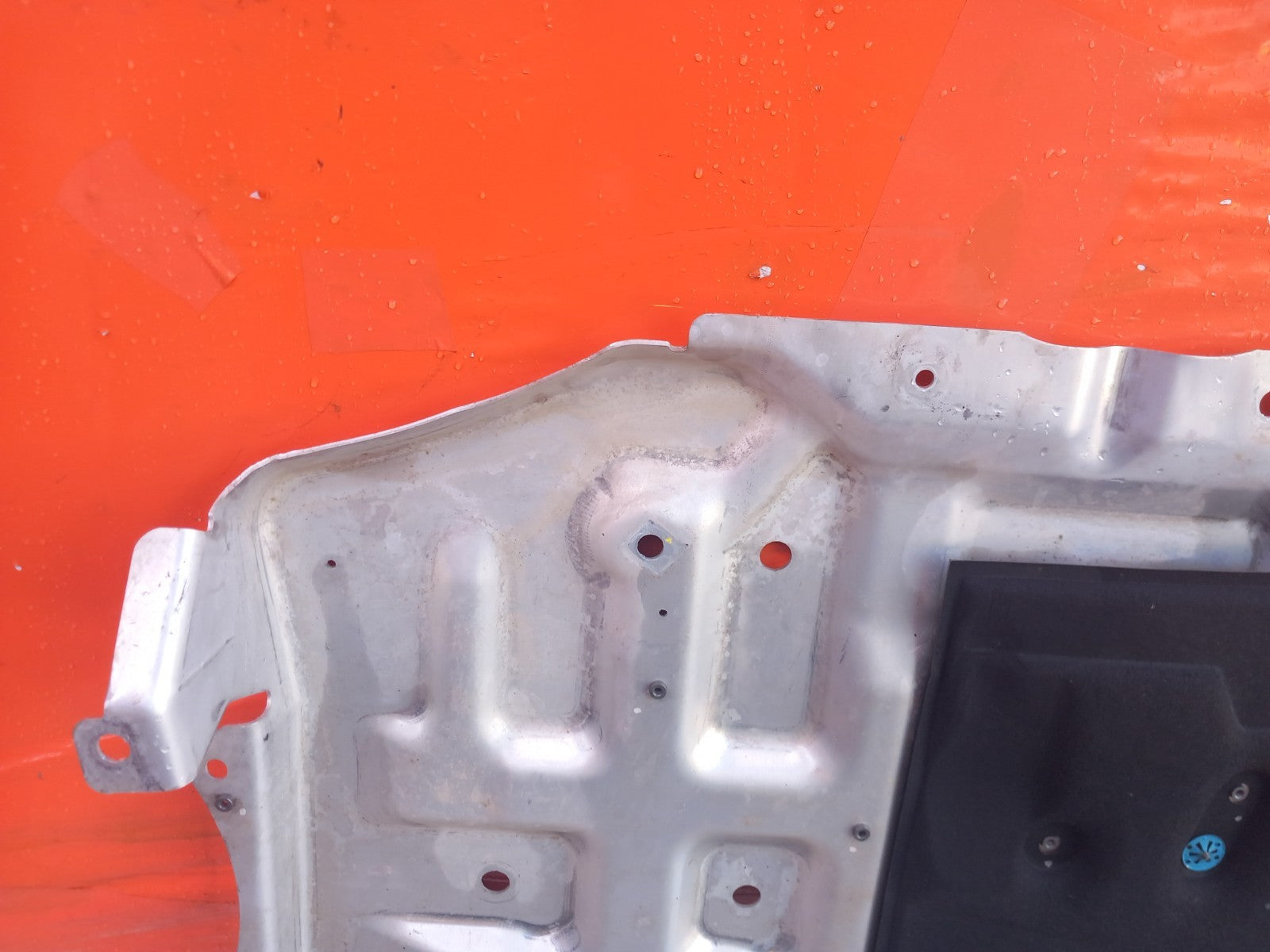 Land Rover Defender L663 3.0 Diesel 2025 Front Bumper Undertray Engine L8B27E063 - Image 4