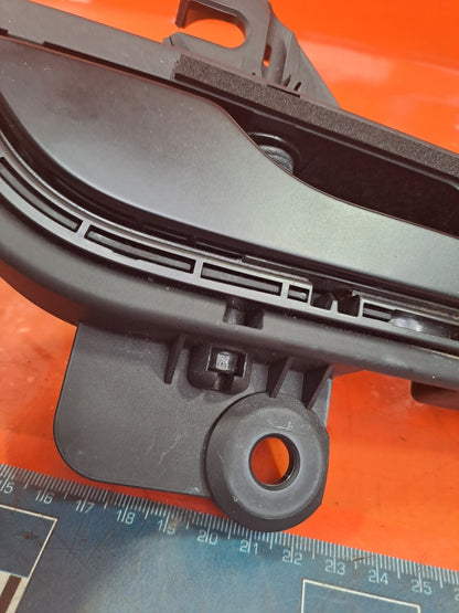 2024 TESLA MODEL 3 LONG REAR RIGHT EXTERIOR DOOR HANDLE 1780885-00-A A207 - Image 8