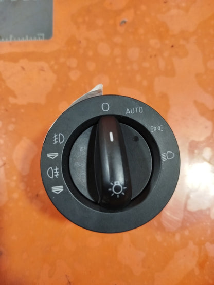 ✅AUDI Q7 S LINE QUATTRO 3.0 DIESEL 2009 HEADLIGHT FOG LIGHT CONTROL SWITCH A245 - Image 1