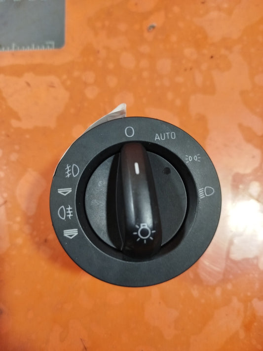 ✅AUDI Q7 S LINE QUATTRO 3.0 DIESEL 2009 HEADLIGHT FOG LIGHT CONTROL SWITCH A245 - Image 1