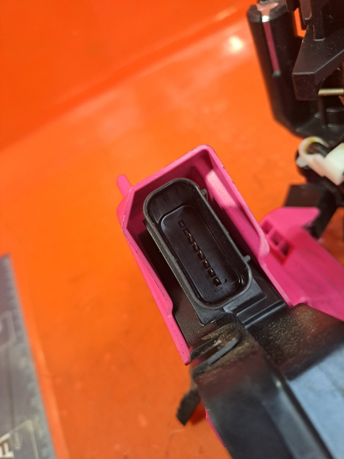 ebay-src:https://i.ebayimg.com/00/s/mtywmfgxmjaw/z/bggaaoswijvnxthm/$_57.jpg