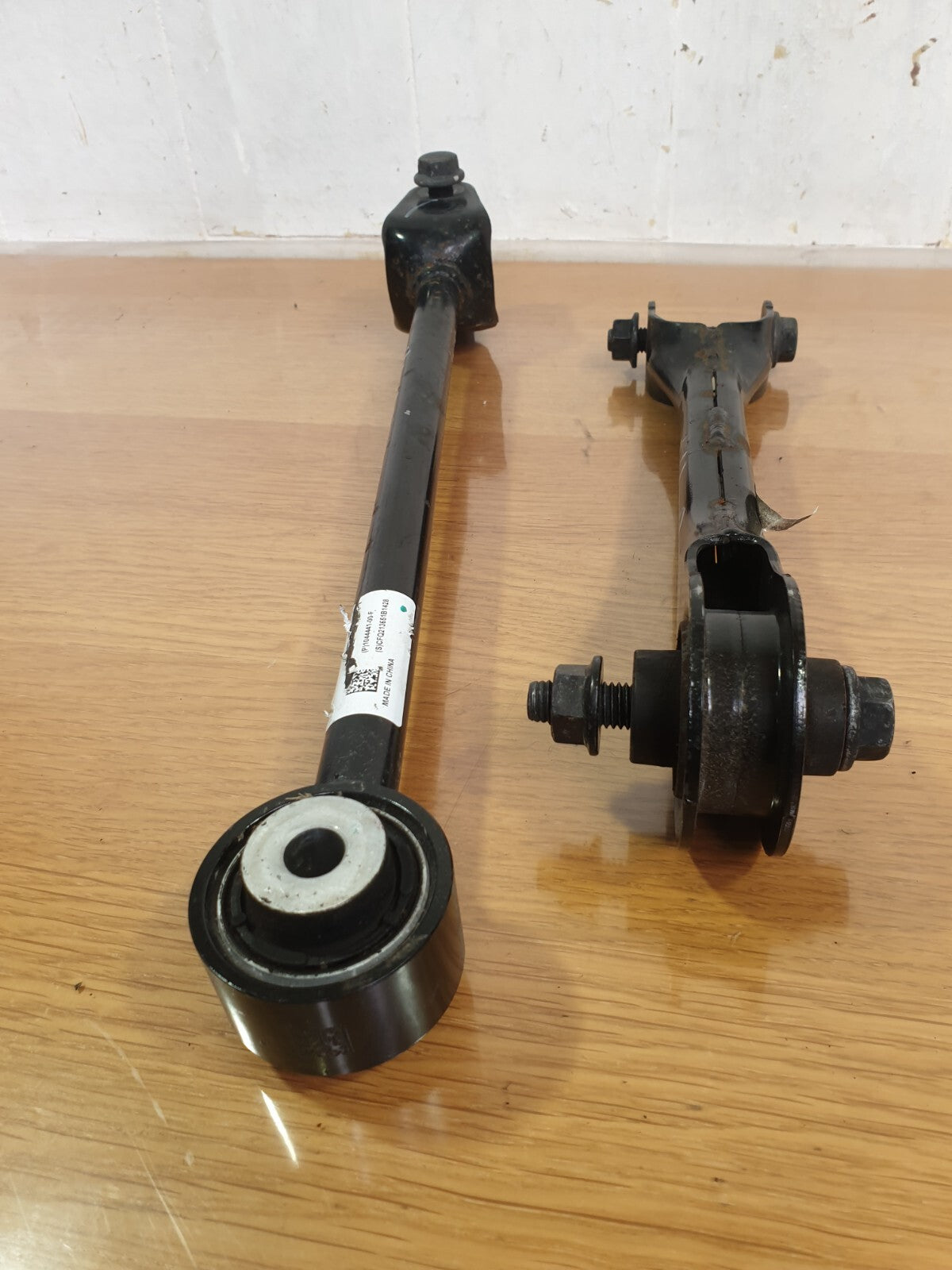 ✅2022 TESLA MODEL Y REAR RIGHT CONTROL ARMS 1188421-00-A 1044441-00-F + WARRANTY - Image 4