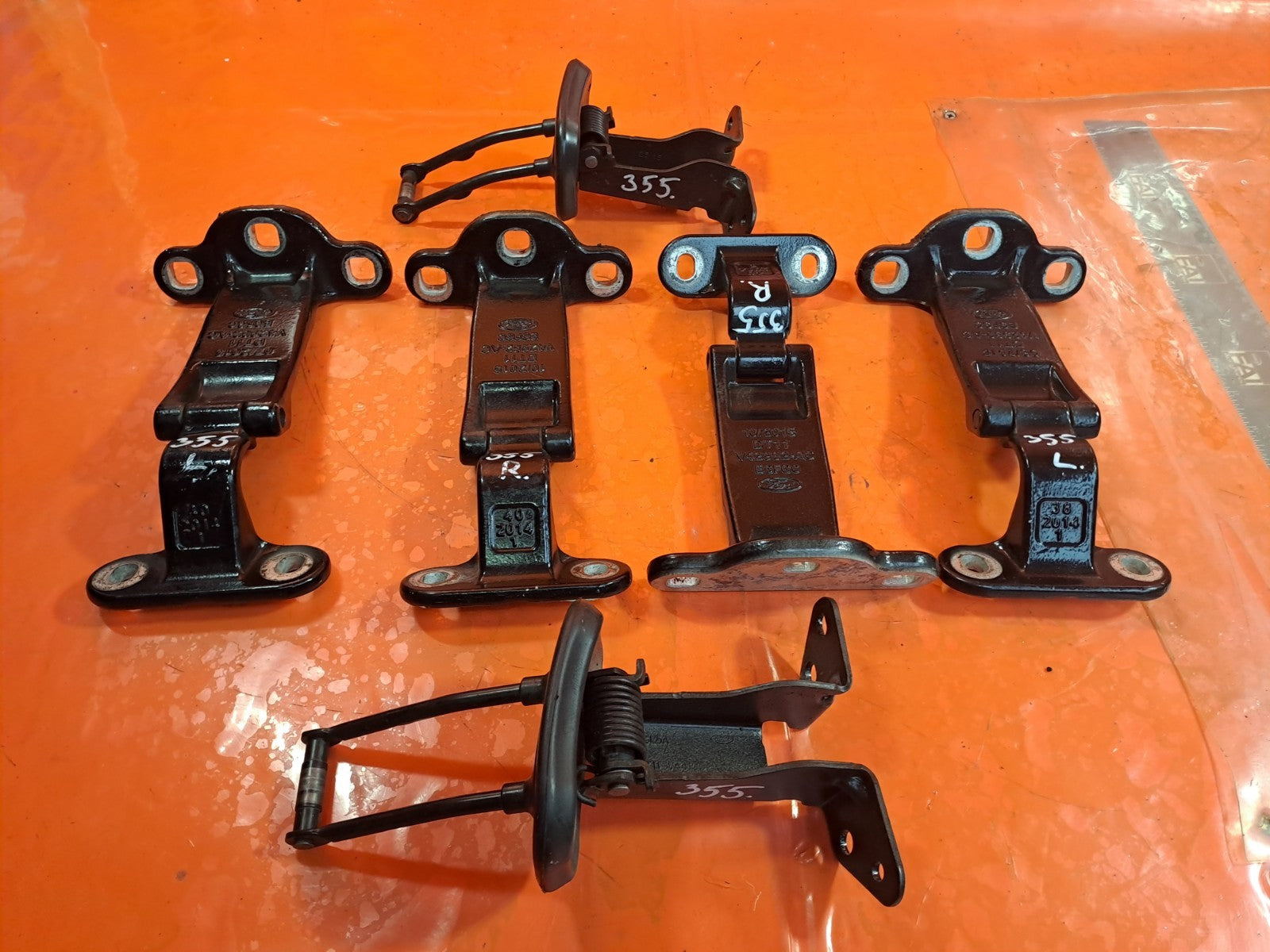 ✅FORD TRANSIT CONNECT 1.6 DIESEL 2015 REAR DOOR HINGES SET DT11V42982AC Warranty - Image 1