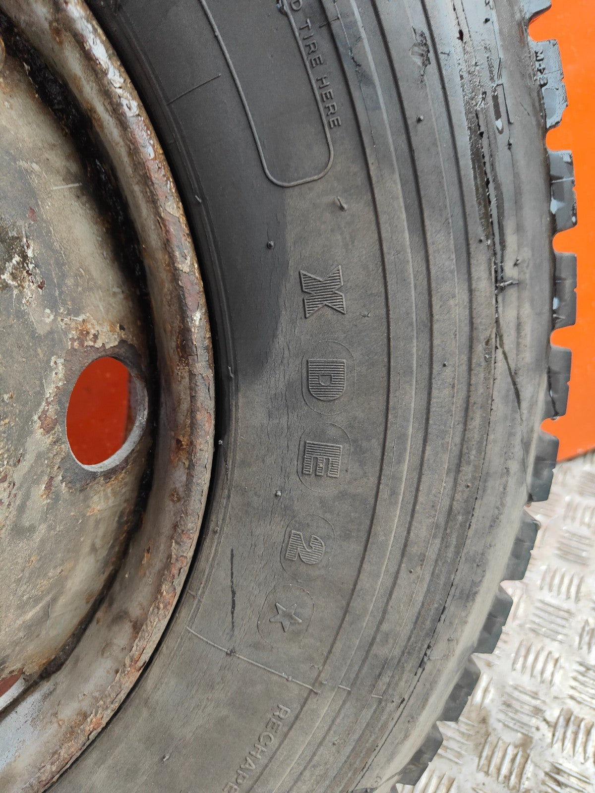 ✅2003 VOLVO FL 5.5D REAR ALLOY WHEEL WITH TYRE 265/70 R19.5 + WARRANTY A324 - Image 11