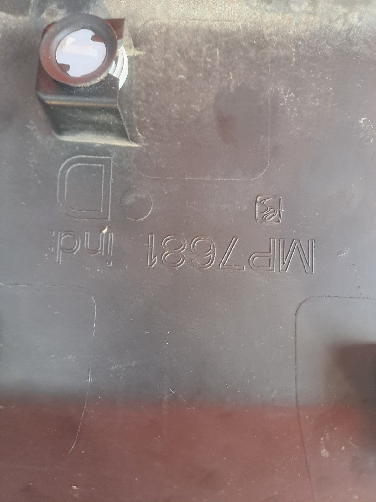ebay-src:https://i.ebayimg.com/00/s/mtywmfgxmjaw/z/mukaaeswqtlq3fsg/$_57.jpg