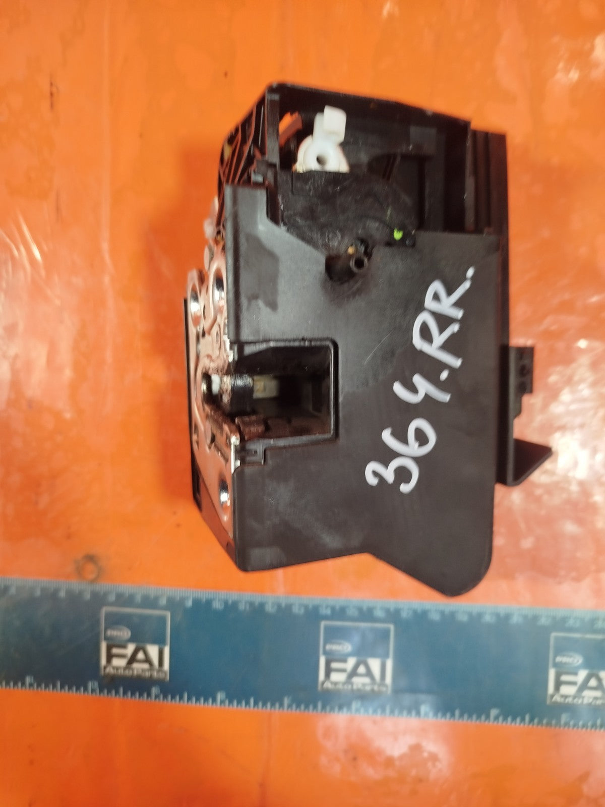 ✅2024 DACIA DUSTER JOURNEY DOOR LOCK REAR RIGHT + WARRANTY A364 - Image 12