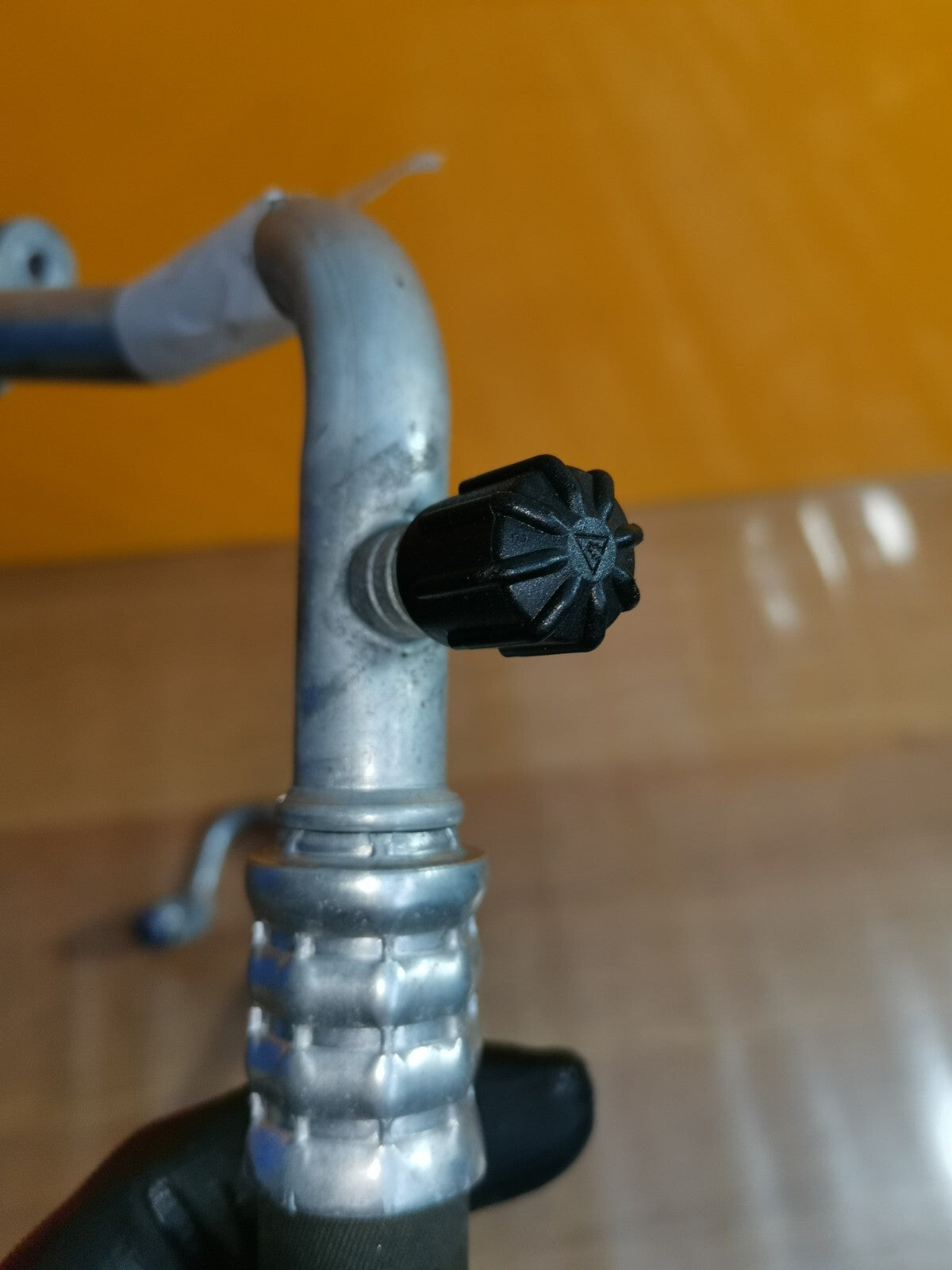 ebay-src:https://i.ebayimg.com/00/s/mtywmfgxmjaw/z/vjaaaoswrztlhsr0/$_57.jpg