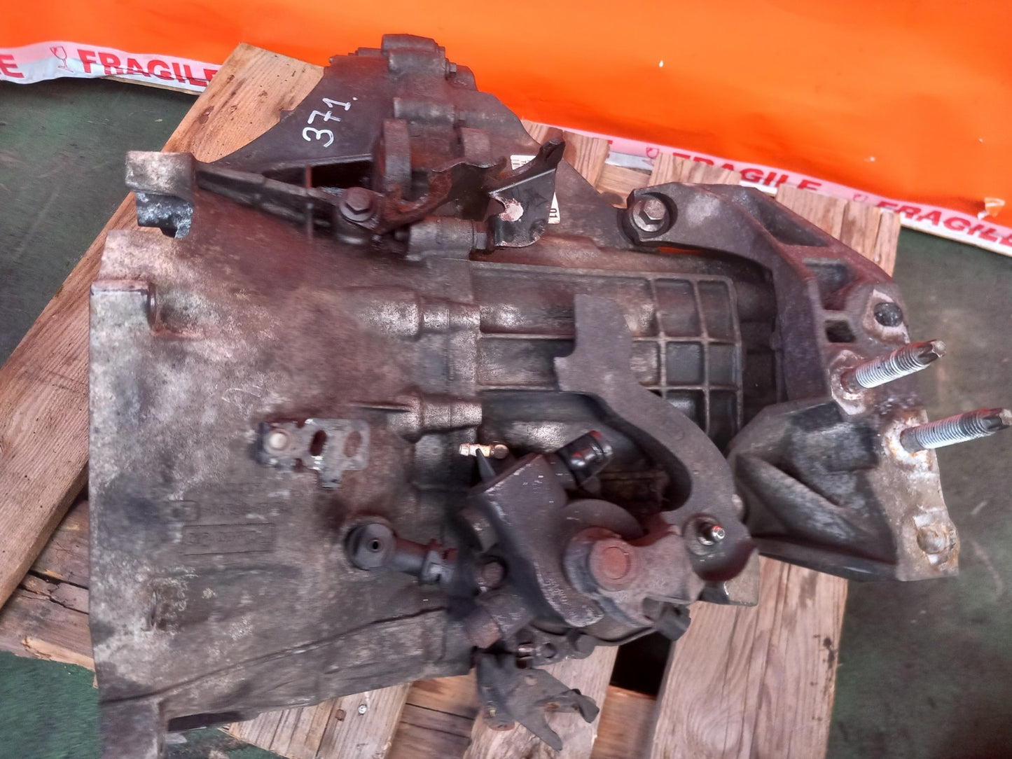 Ford Tourneo Custom 2.2 Diesel 2015 6 Speed Manual Gearbox FK2R7002DGA A371 - Image 6