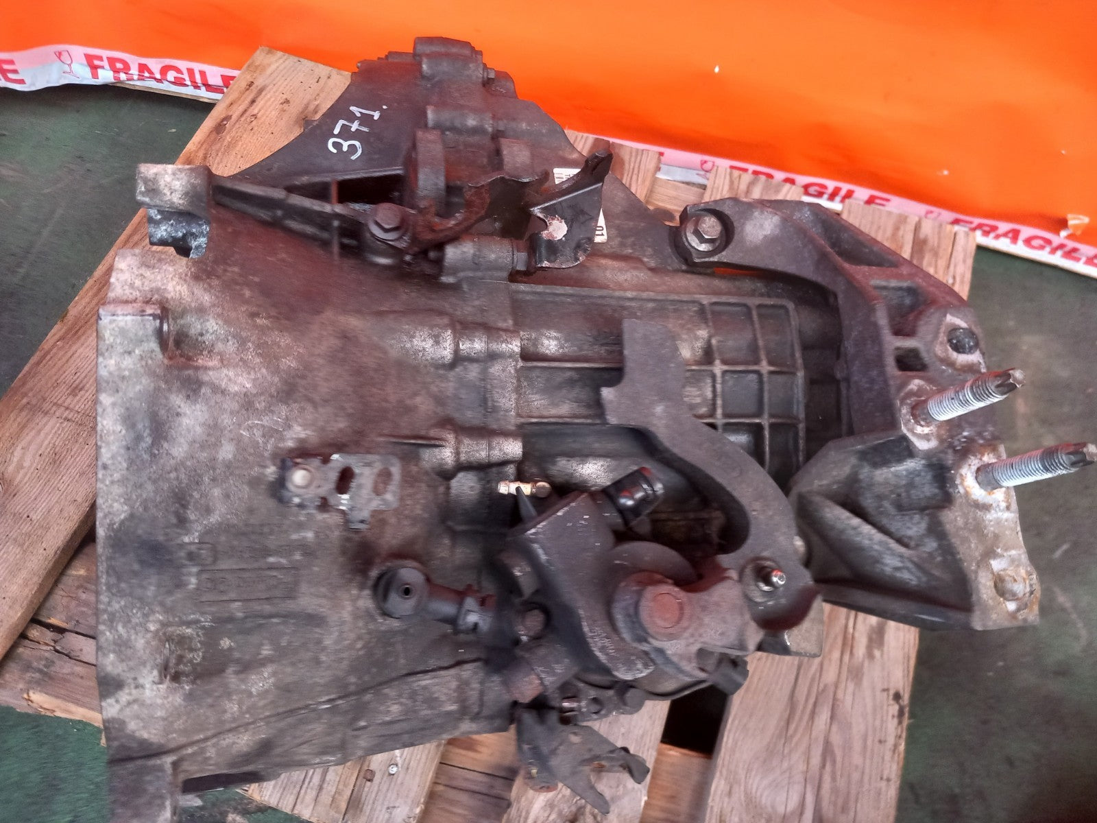 Ford Tourneo Custom 2.2 Diesel 2015 6 Speed Manual Gearbox FK2R7002DGA A371 - Image 6