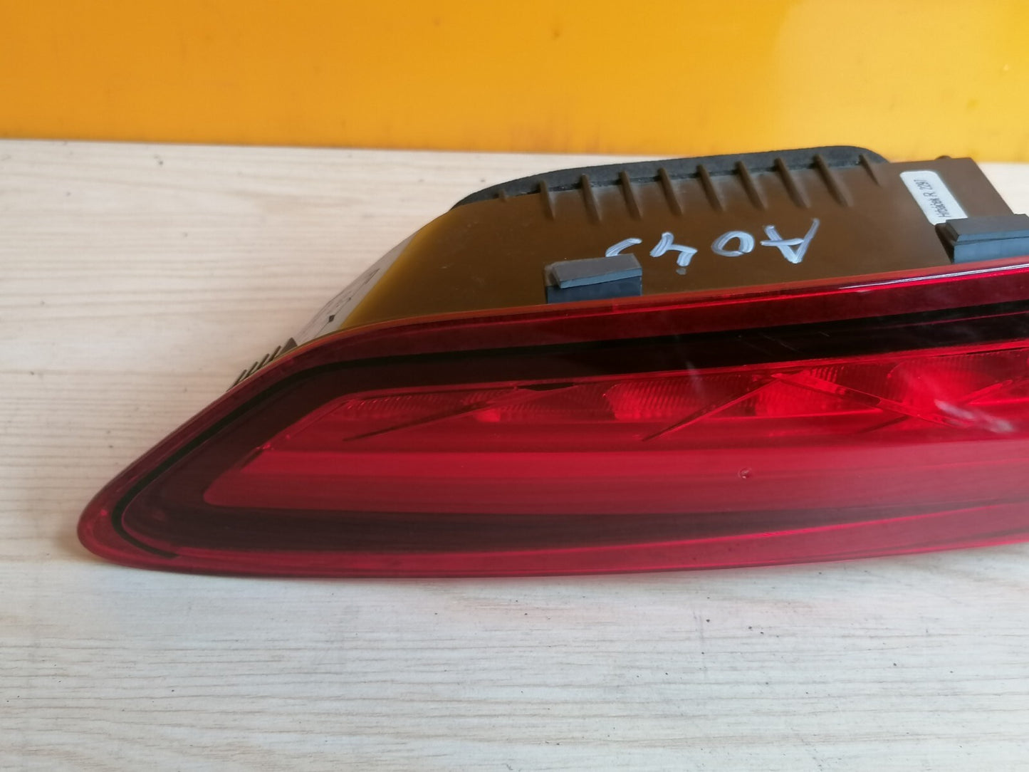 2020 SKODA KAROQ 1.0 TSI PETROL REAR RIGHT INNER TAIL LIGHT 57A945308 A045 - Image 4