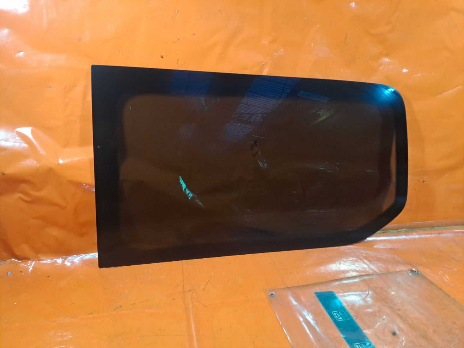 ✅FORD GRAND TOURNEO CONNECT VW CADDY 2024 REAR LEFT QUARTER SIDE GLASS A341 - Image 2