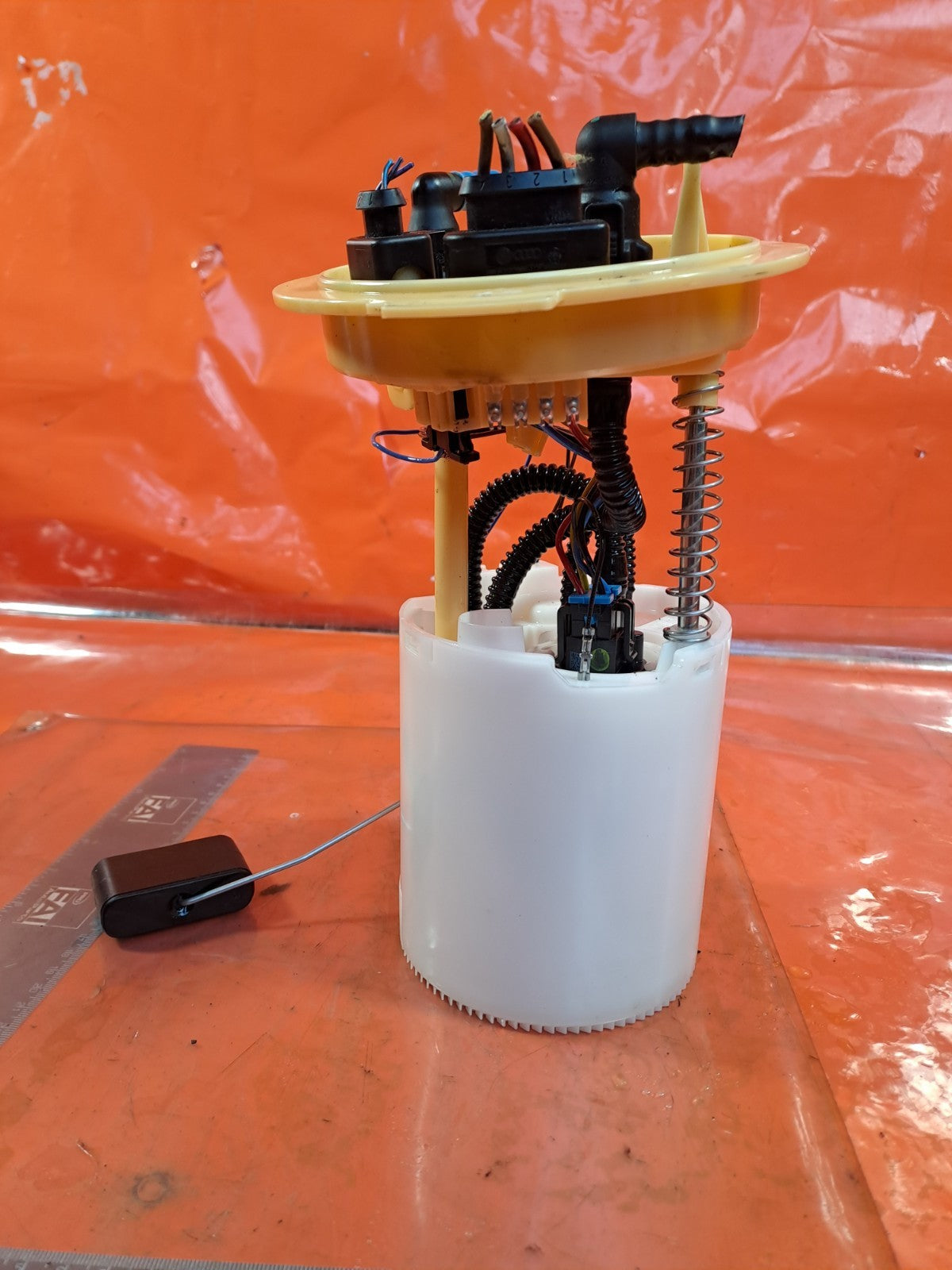 ✅VW GOLF R-LINE MK8 2.0 DIESEL 2020 FUEL PUMP SENDER UNIT 5Q0919050BC Warranty - Image 2