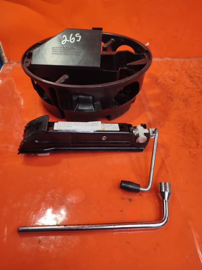✅MERCEDES E250 W212 2.1 DIESEL 2011 TOOL KIT A0005845307 A2125800218 A2125800018 - Image 3