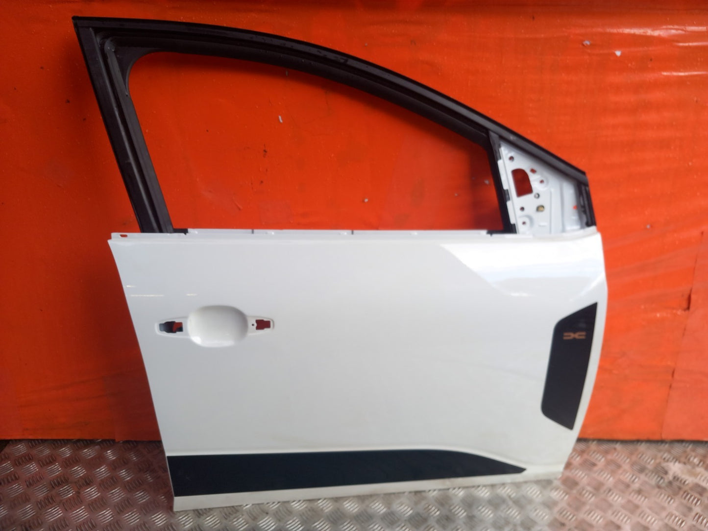 Dacia Jogger 1.0 Petrol 2024 Front Right Door Bare White Warranty A391 - Image 2
