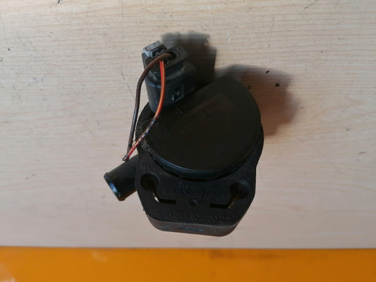MERCEDES W176 WATER CIRCULATION PUMP WITH WIRING LOOM A2118350028 X00 - Image 2