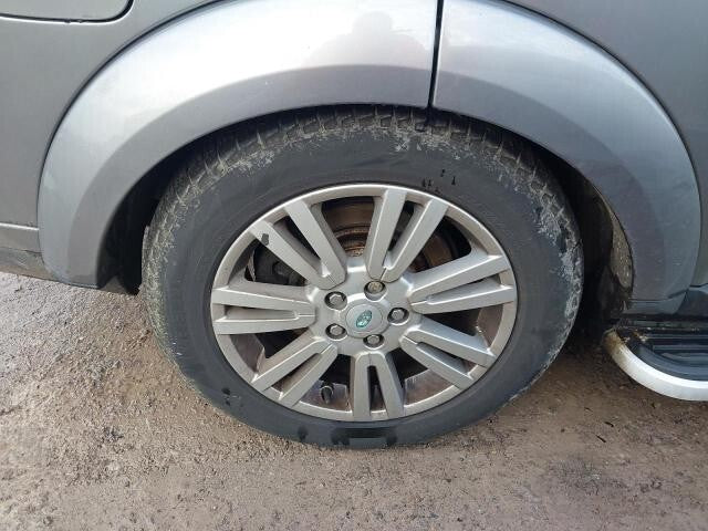 ✅LAND ROVER DISCOVERY 4 L319 3.0 DIESEL 2010 BREAKING PRICE PER WHEEL NUT ONLY - Image 8
