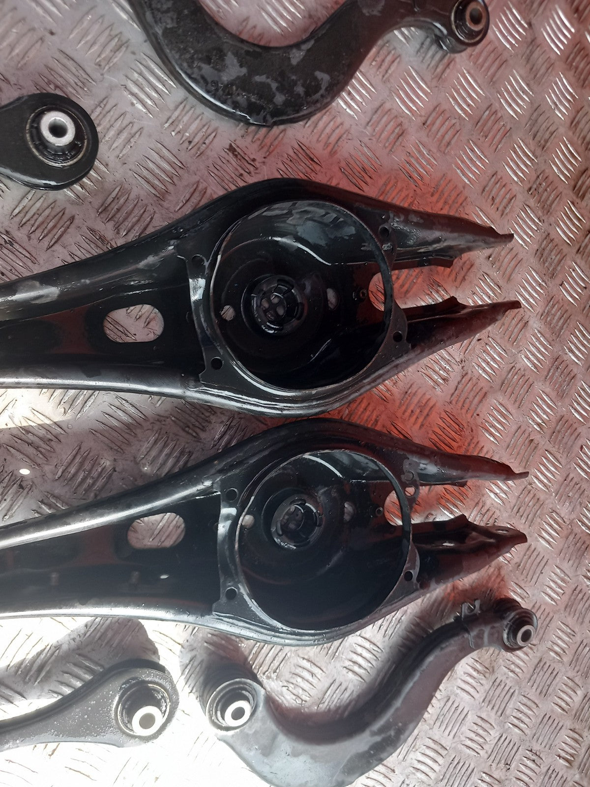ebay-src:https://i.ebayimg.com/00/s/mtywmfgxmjaw/z/tmiaaesw9idqhbvt/$_57.jpg