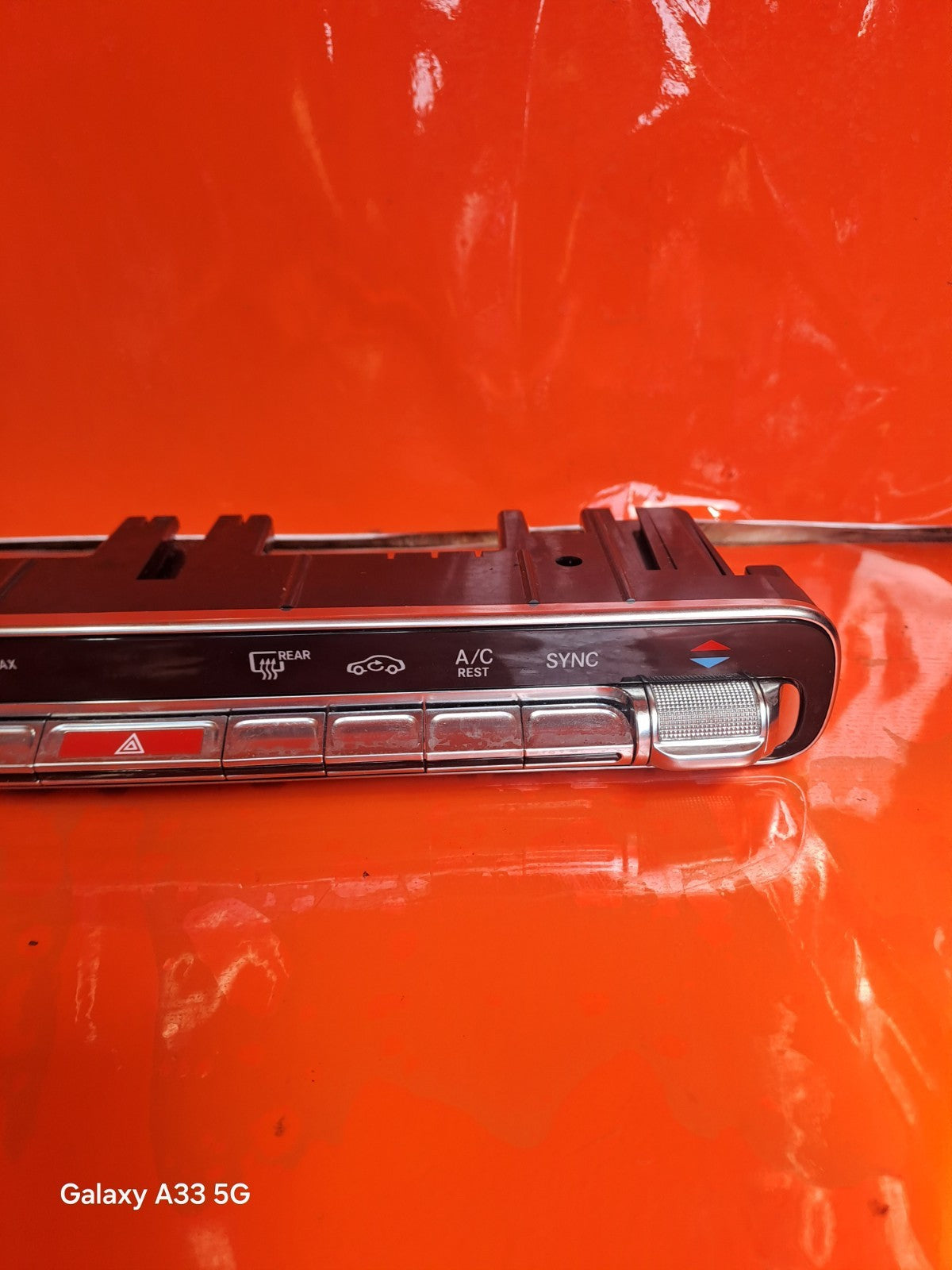 ebay-src:https://i.ebayimg.com/00/s/mtywmfgxmjaw/z/eouaaeswae9ocps4/$_57.jpg