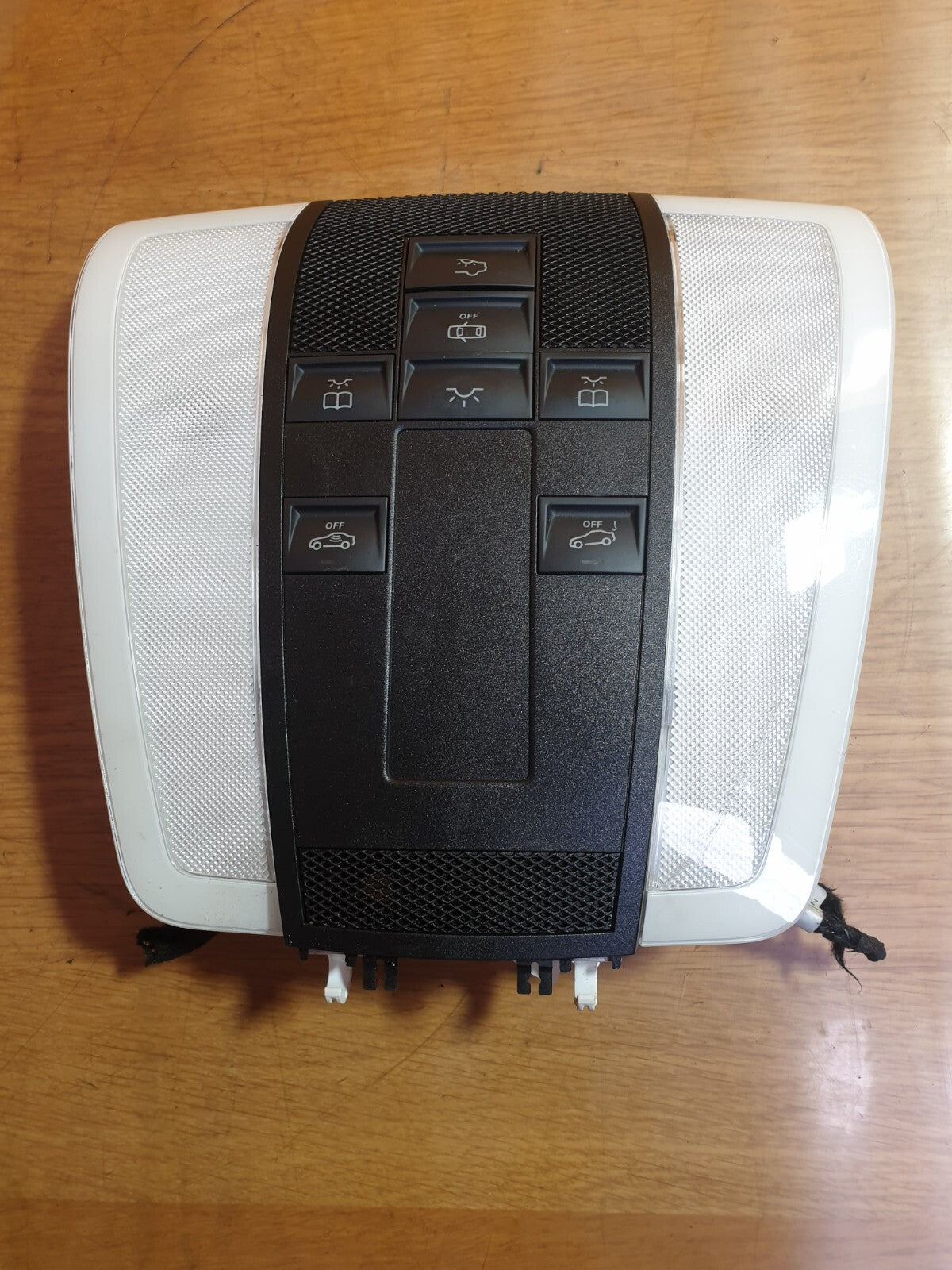 ✅2013 MERCEDES C CLASS W204 FRONT ROOF READING LIGHT A2049063002 + WARRANTY A167 - Image 1
