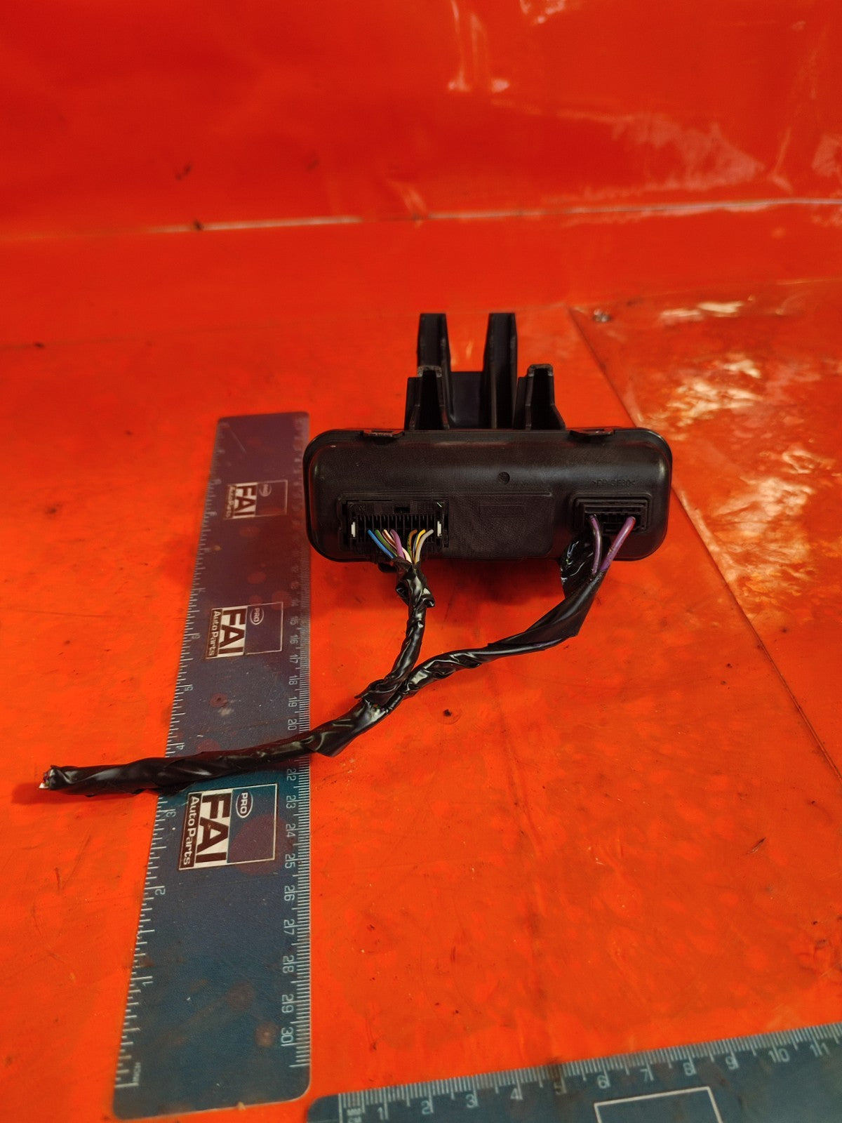 ebay-src:https://i.ebayimg.com/00/s/mtywmfgxmjaw/z/koyaaeswkj5o1job/$_57.jpg