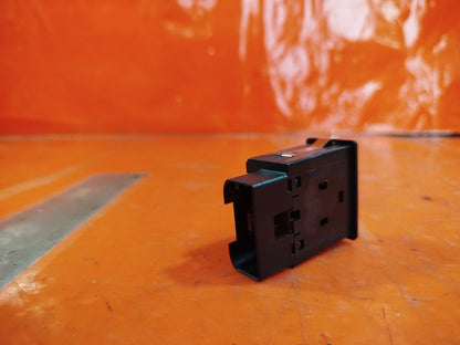 ✅CUPRA BORN V2 Ev 2023 LEFT AIRBAG DEACTIVATION CONTROL SWITCH 5Q0919237 A272 - Image 4