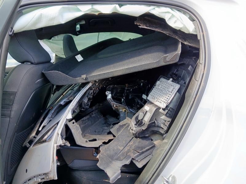 ✅POLESTAR 2 220KW 82KWH LONG RANGE 2023 BREAKING PRICE PER WHEEL NUT ONLY SILVER - Image 6