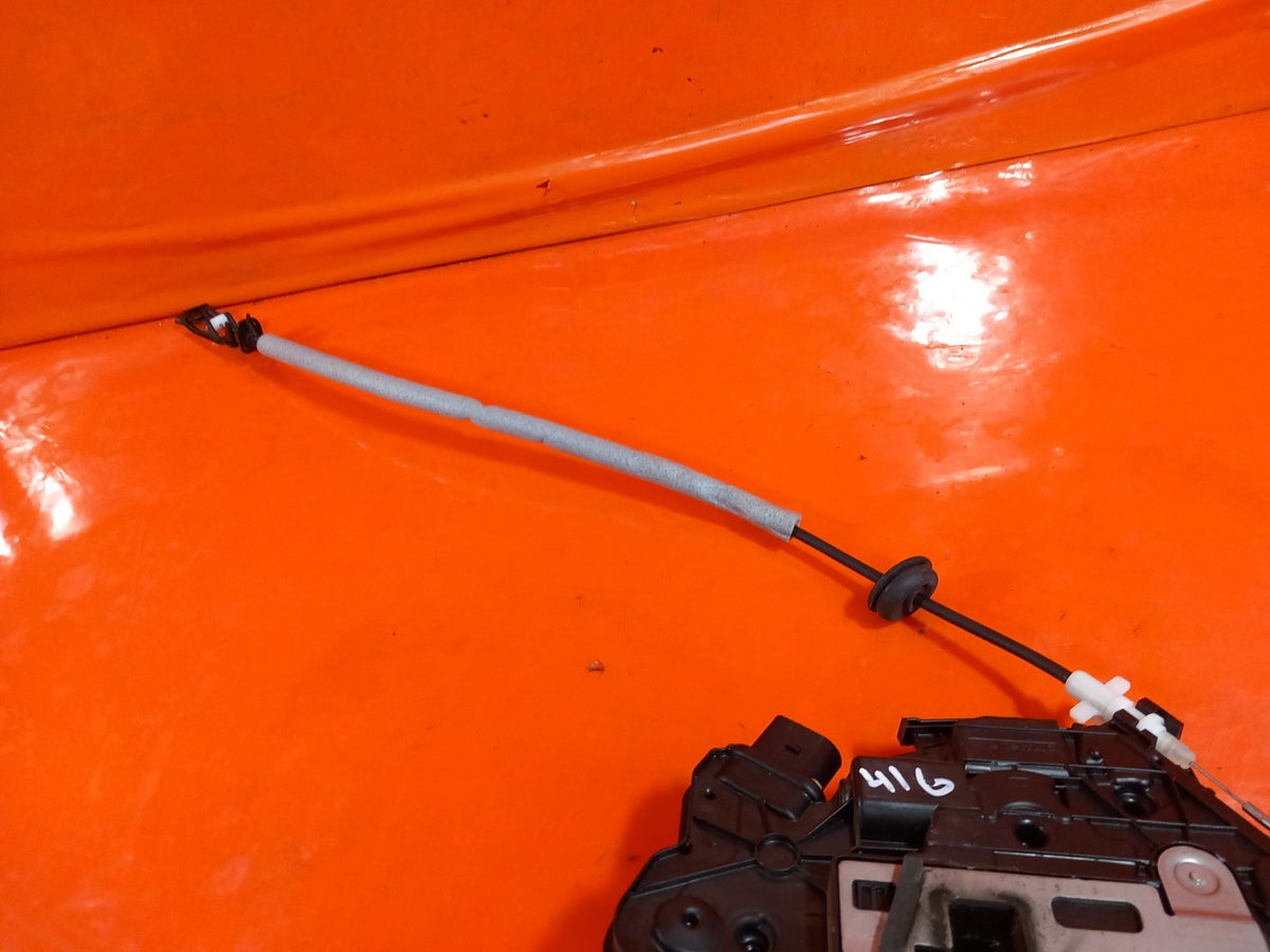 VW Transporter St-Line 2.0 Diesel 2023 Front Left Door Lock 7L1837015G A416 - Image 4