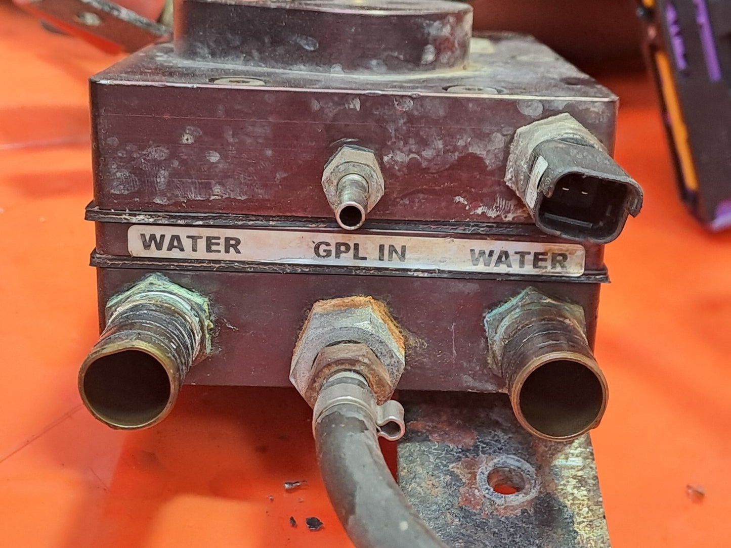 ebay-src:https://i.ebayimg.com/00/s/mtiwmfgxnjaw/z/w1eaaoswj8jojpee/$_57.jpg
