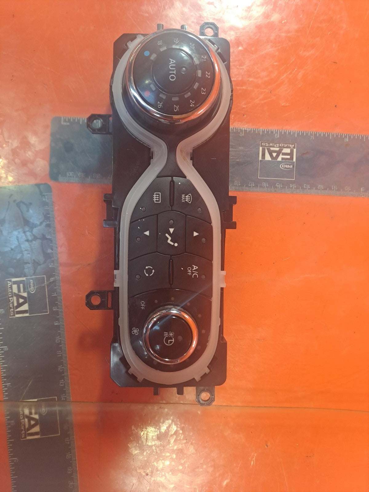 ✅RENAULT ZOE DYNAMIQUE 2015 A/C HEATER CLIMATE CONTROL PANEL 275107386R A317 - Image 2