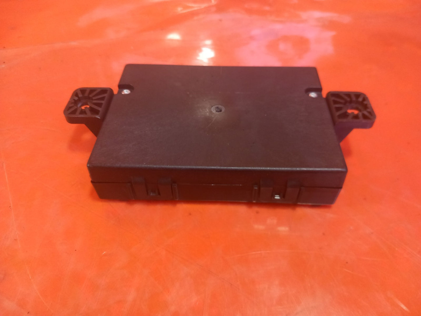 Land Rover Defender L663 3.0 Diesel 2025 Keyless Entry Control Module M9R319H440 - Image 11