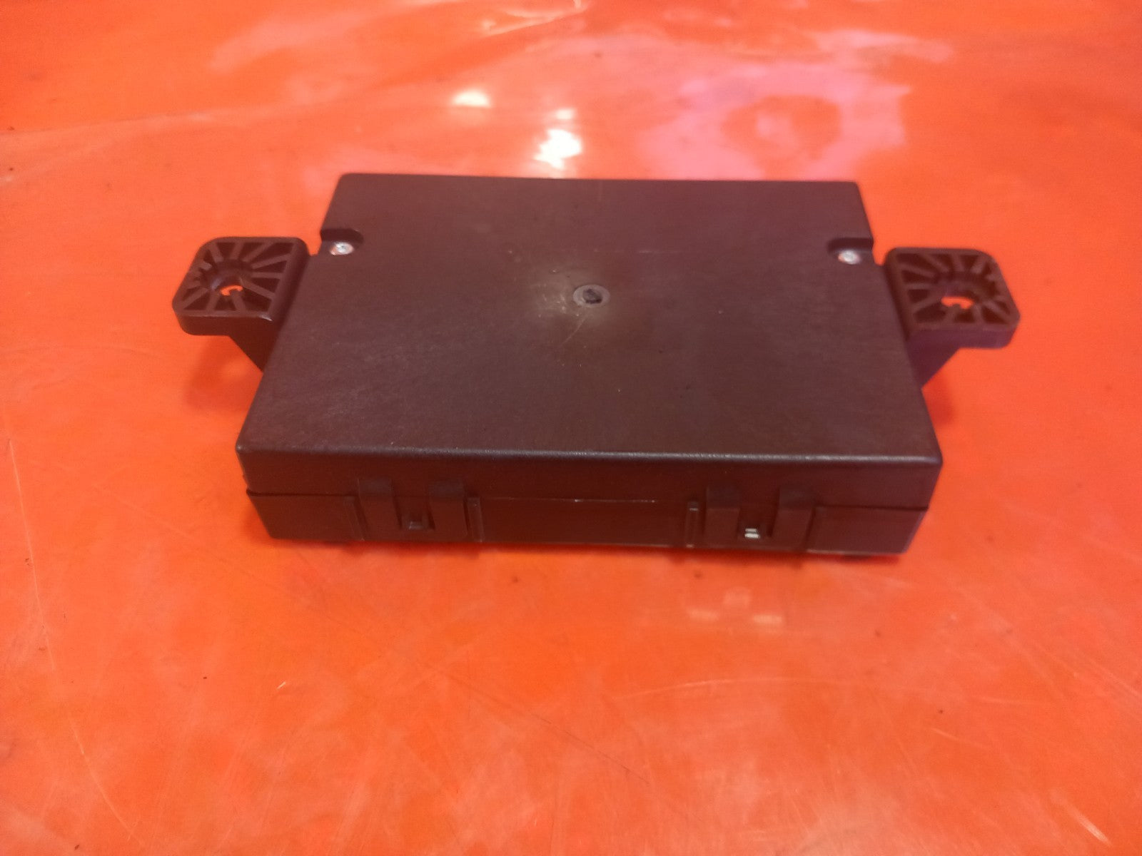 Land Rover Defender L663 3.0 Diesel 2025 Keyless Entry Control Module M9R319H440 - Image 11