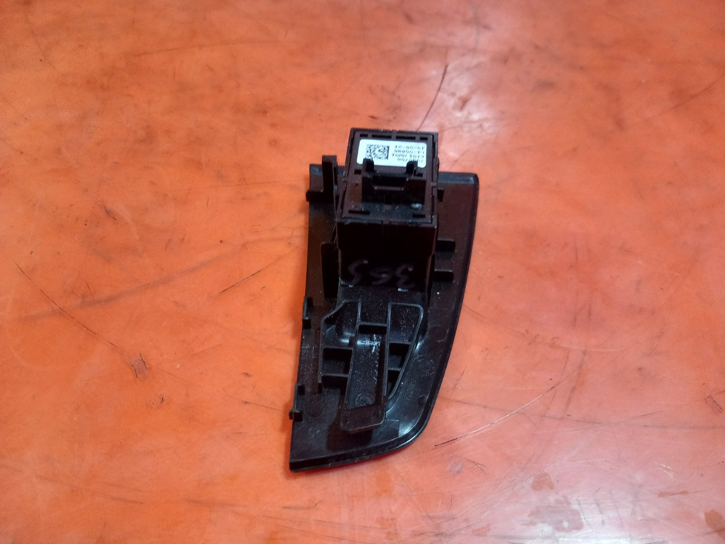ebay-src:https://i.ebayimg.com/00/s/mtiwmfgxnjaw/z/ubmaaesw0ynqktac/$_57.jpg