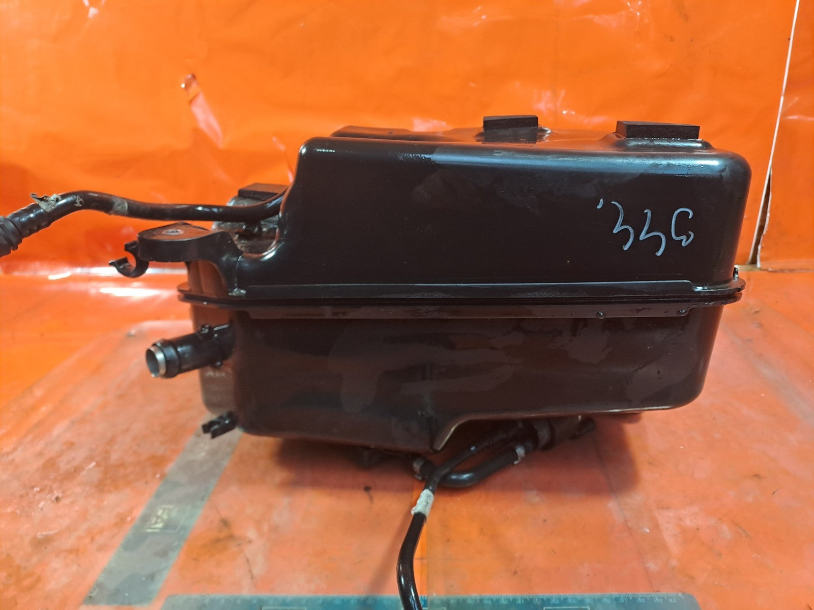 ebay-src:https://i.ebayimg.com/00/s/mtiwmfgxnjaw/z/r7maaeswz6xpfoqc/$_57.jpg