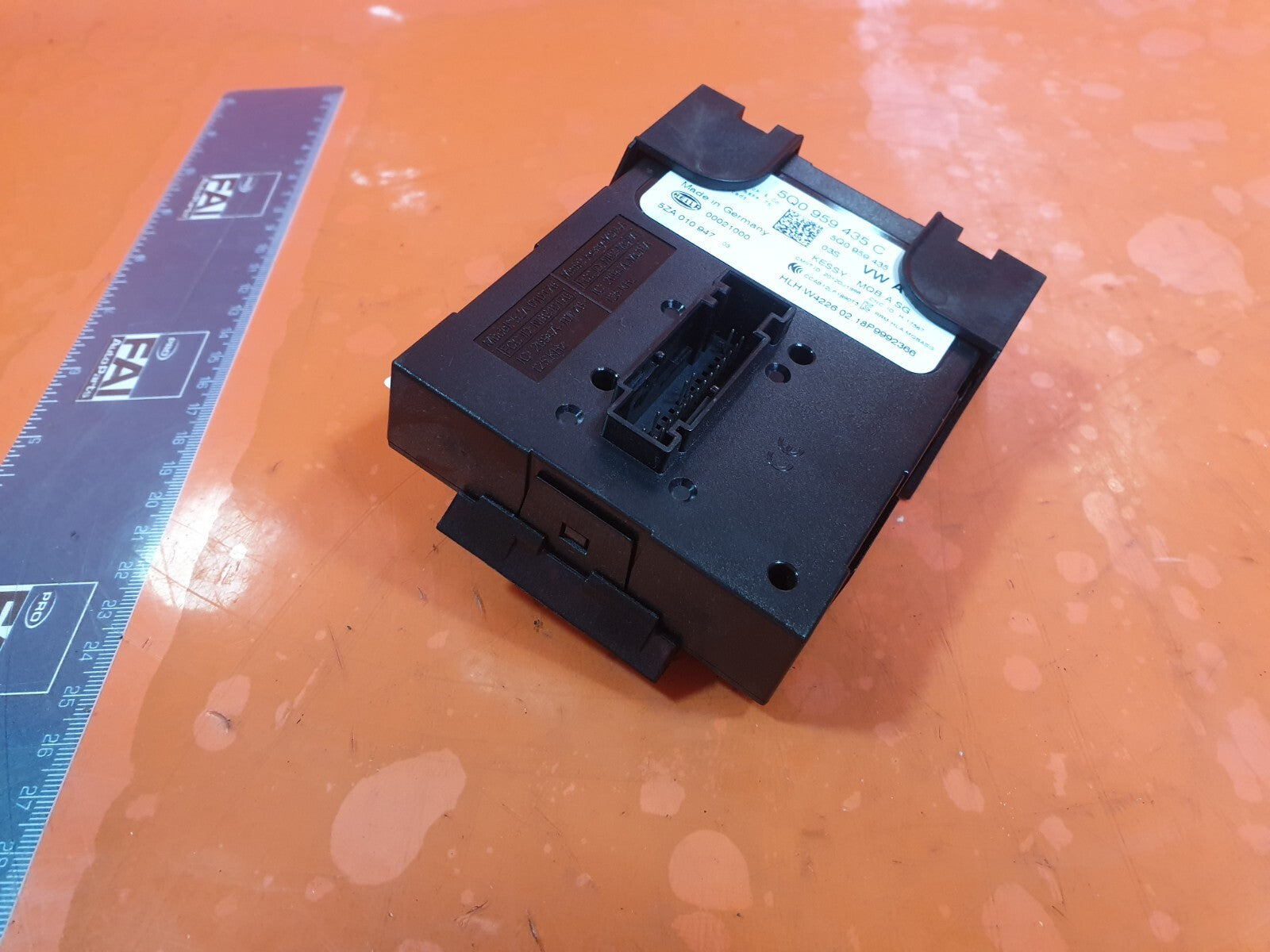 SKODA OCTAVIA MK3 1.4 PETROL 2018 KEYLESS ENTRY CONTROL MODULE ECU 5Q0959435C - Image 7