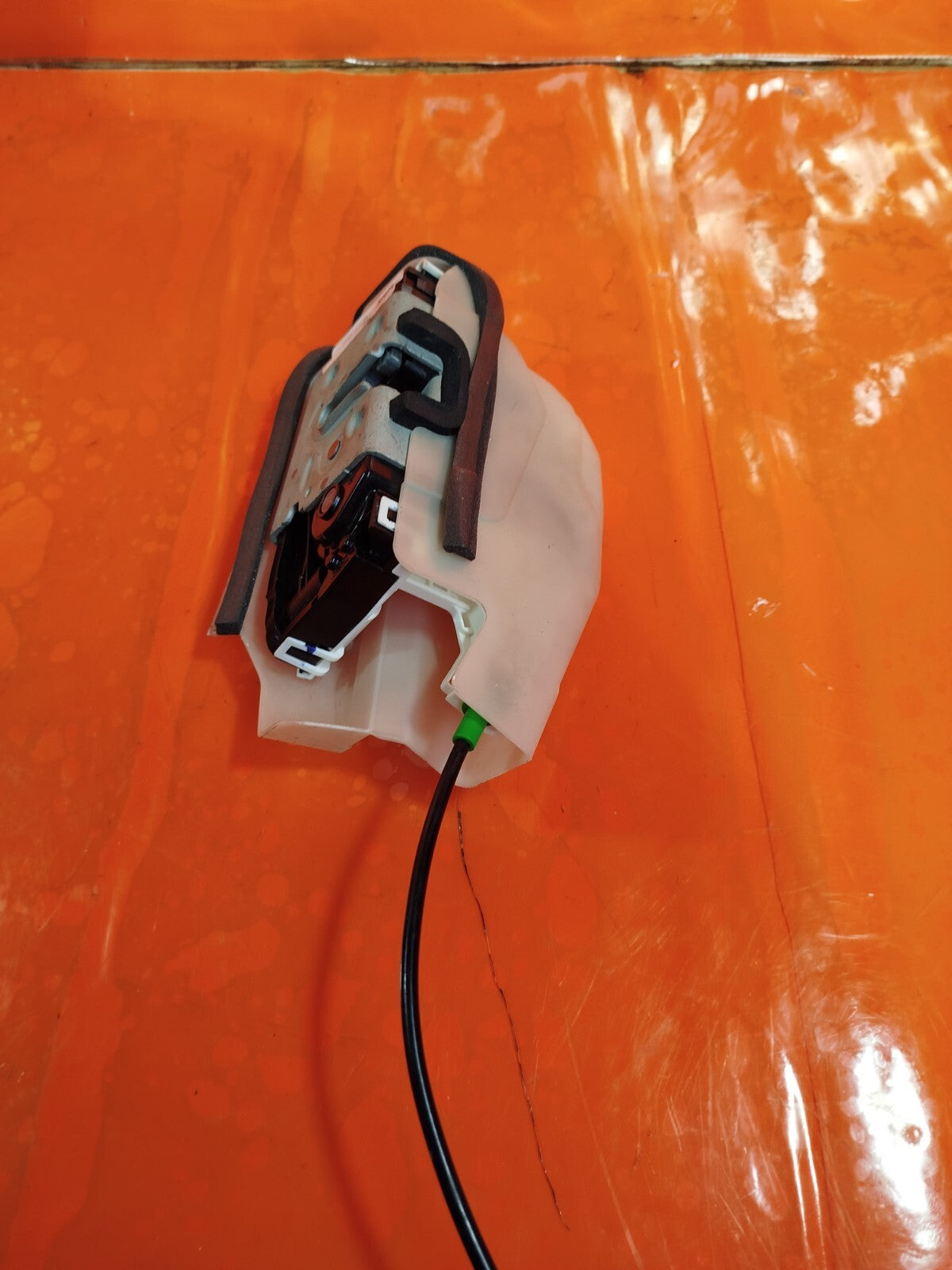 ✅Tesla Model 3 Long Range 2020 FRONT LEFT DOOR SOLENOID 1068964-00-M Warranty - Image 7