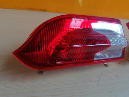 ✅2015 VAUXHALL INSIGNIA 2.0CDTI REAR INNER TAIL LIGHTS 22950970 22950969 A055 - Image 3