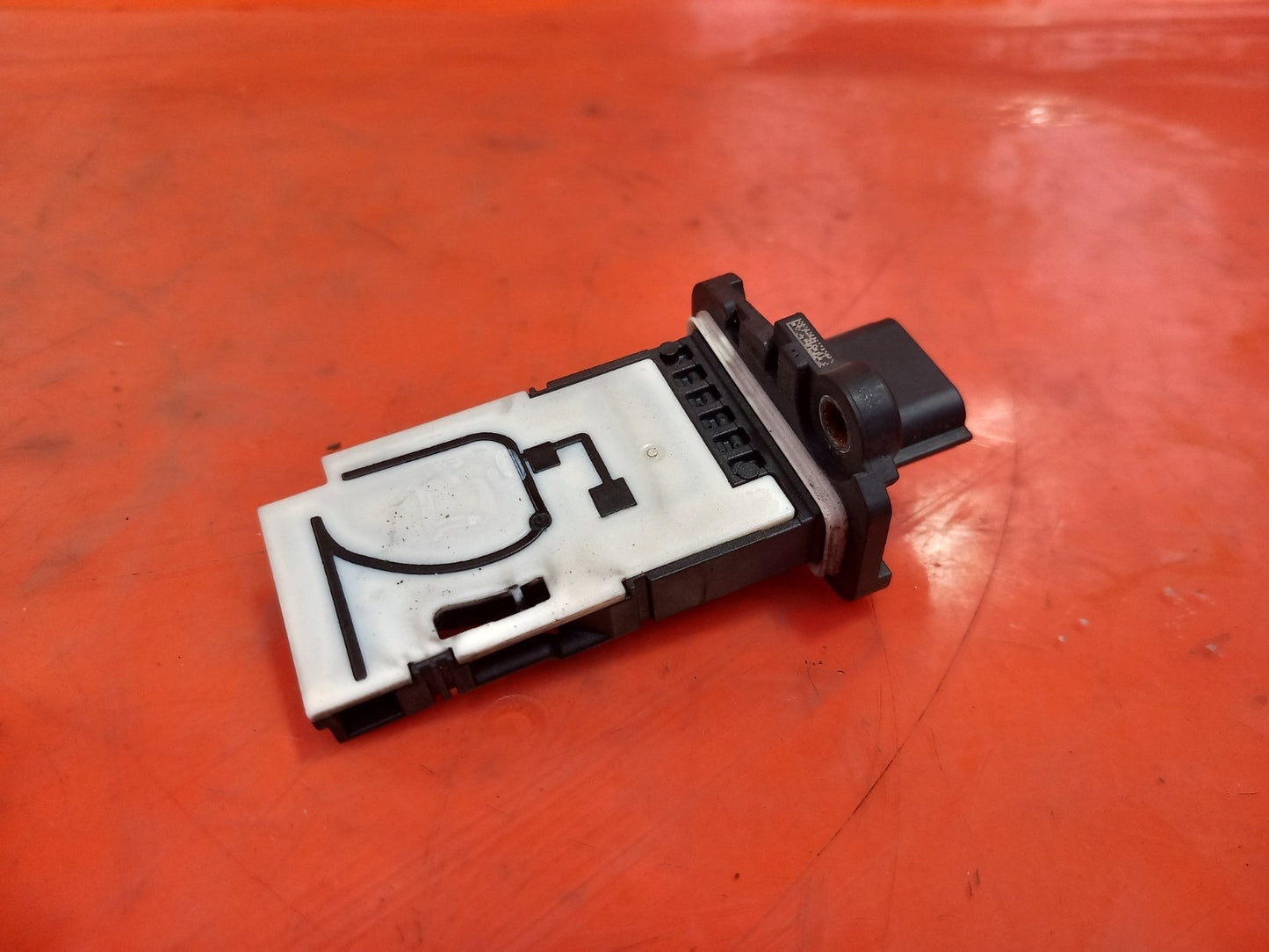 ebay-src:https://i.ebayimg.com/00/s/mtiwmfgxnjaw/z/hscaaeswau1qgqst/$_57.jpg